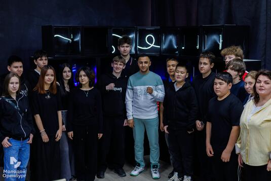 Чемпион Европы по боксу Габил Мамедов встретился с оренбургской молодежью